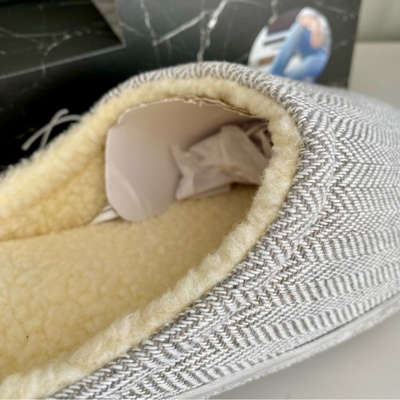 Men's Slippers - Gray - Picture 4 of 6